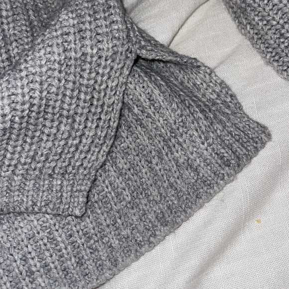 ASOS // Weekday Cassandra Sweater Grey NWT🌛 - Picture 12 of 16